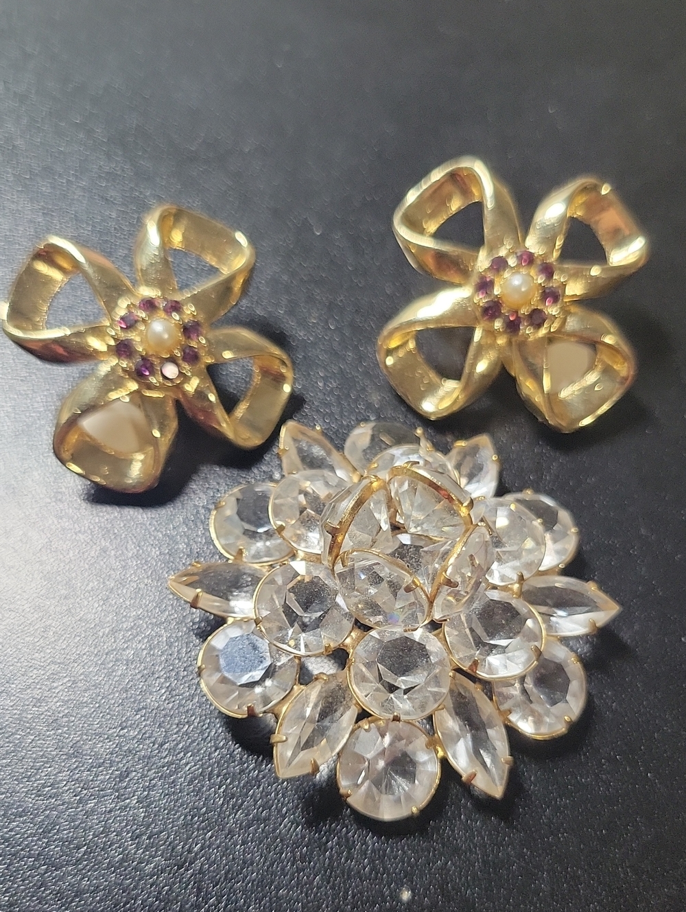 Gold-Tone Flower Earrings and Clear Crystal Brooch Set - Unbranded